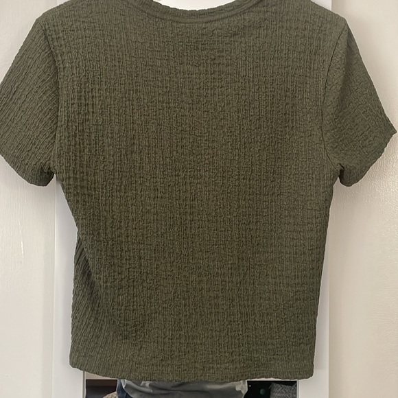 Abercrombie and Fitch Top - Picture 3 of 3